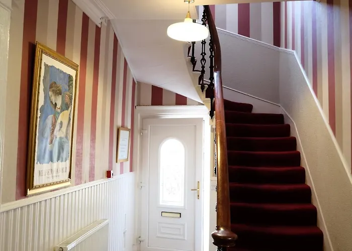 ゲストハウス バルモア エディンバラ