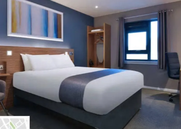 Travelodge Edinburgh Park 3*