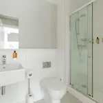 Apartment Destiny Scotland - Q-residence