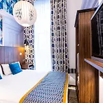 Cairn & Hotel apartamentowy Edynburg