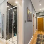 Castle Apt, Modern, Appartement
