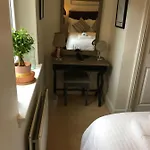 Apartament Holyrood Park *