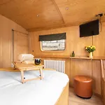 - Houseboats 4* Edimburgo