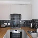 Apartament 2 Chessels Court, Flat 3 *
