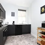 Stunning 2 Bed Nr The Royal Mile & The Castle Lejlighed *
