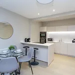 Dragon - Centre 1 Bed