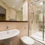 דירה Royal Mile & Arthur's Seat Apt With Private Parking אדינבורו