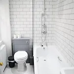 Beautiful Bohemian 2br Flat In The Cowgate *