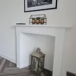 Castle Terrace 1 Bed Looking Onto Castle - Sleeps Upto 4 Apartamento