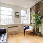 Апартаменты The Writer's Attic By Calton Living Эдинбург