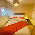 דירה 2 Bed 2 Bath With Private Parking