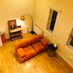 2 Bed 2 Bath With Private Parking דירה אדינבורו
