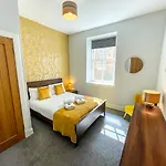 Stunning 2 Bed Nr The Royal Mile & The Castle *