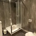 Pensión The 3*