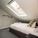 2bd Loft Style - - Free Parking - Pass The Keys