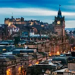 Travelodge Waterloo Place Edinburgh