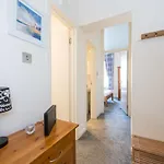 Апартаменты Downtown And 1 Bed In Эдинбург