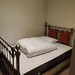 Next To The Palace And Royal Mile With Parking Apartment Edinburgh