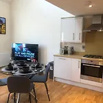 Private Parking 2 Bed 2 Bath Apartamento Edimburgo