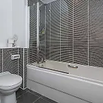 Modern 2 Bed With Stunning Seaside View *
