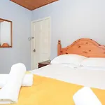 Semesterbostad Beautiful 4 Bedroom - Free Parking