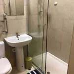3 Bedrooms In Blackwood Crescent Appartement