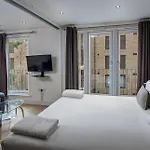 Staycity West End Hotel 4*