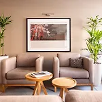 Heeton Concept Queen Street Aparthotel 4*