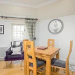 Apartment Historic Ramsay Garden Apt With Balcony Views - Pass The Keys Edinburgh