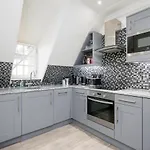 Apartment Historic Ramsay Garden Apt With Balcony Views - Pass The Keys Edinburgh