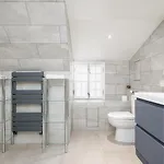 Apartment Historic Ramsay Garden Apt With Balcony Views - Pass The Keys *