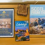 Apartment Historic Ramsay Garden Apt With Balcony Views - Pass The Keys Edinburgh
