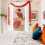 Apartment The Holyrood Park Hideaway Is A Lush & Arty 2 Double Bed