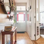 Apartment The Holyrood Park Hideaway Is A Lush & Arty 2 Double Bed Edinburgh