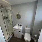 The Gate House - 3 Bed & Parking