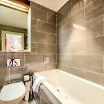 Modern Flat With Views By The Royal Mile Edimburgo