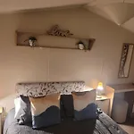 Σπίτι διακοπών Cozy Caravan Near *
