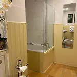 公寓 Cosy Georgian Flat