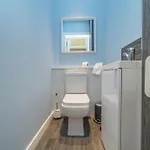 Beautiful Spacious Victorian Town House *