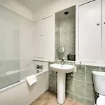 Guestready - Royal Mile Centre 2-bed