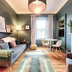 Guestready - Stylish 2br In Heart Of Tollcross Apartamento