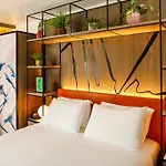 Ibis Styles St Andrew Square 3* 爱丁堡