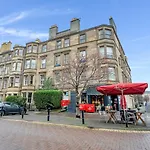 Appartamento Guestready - Serenity Flat Near St. Centre Edimburgo