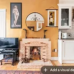 The Holyrood Park Hideaway Is A Lush & Arty 2 Double Bed Apartment *