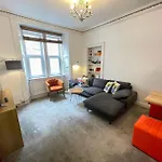 Lägenhet Lovely Two Bedrooms *