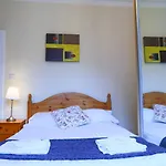 Royal Mile, Large 5 Bed *