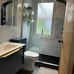 Rena- Bright And Modern Center Apartment. Апартаменты