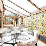 Argyl - 4 Bed On York Place, New Town