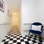 Stylish 2-bedroom Old Town Next To Royal Mile