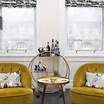 Apartment Stylish 2-bedroom Old Town Next To Royal Mile Edinburgh